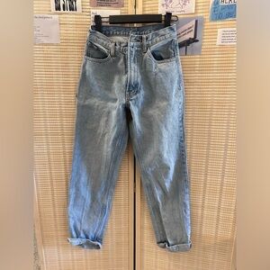 Brandy Melville straight jeans